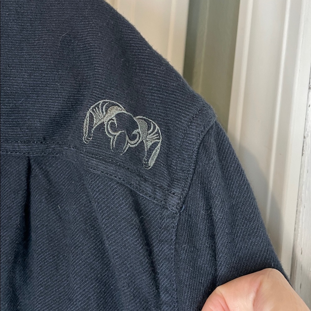 KUIU Navy Men’s Like New Wool Cotton Blend Button-Up Long Sleeve Textured Large - Picture 8 of 12